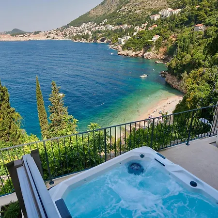 Beautiful In With Jacuzzi Apartament